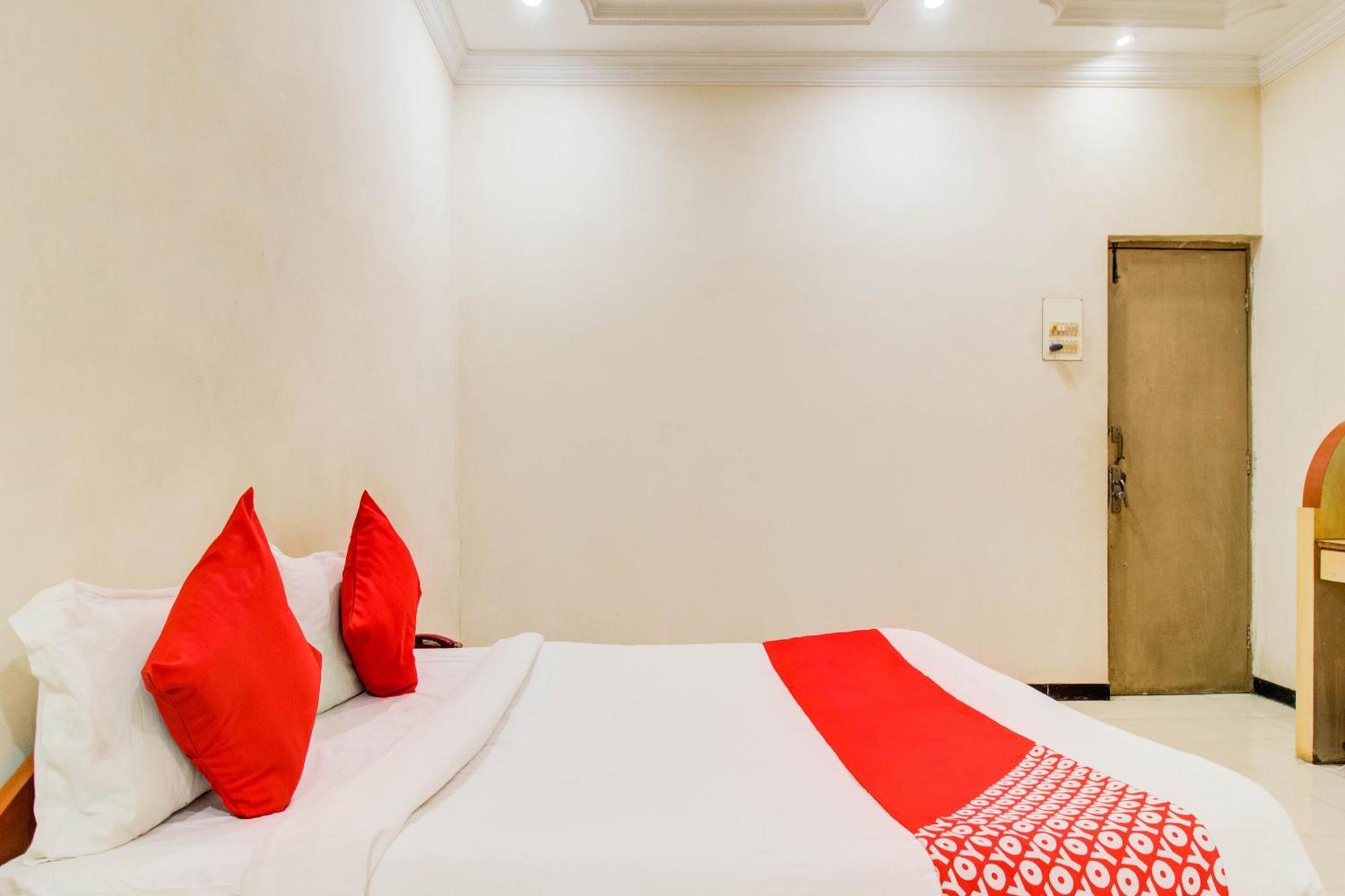 Hotel O Sri Jai Palace Nášik Exteriér fotografie